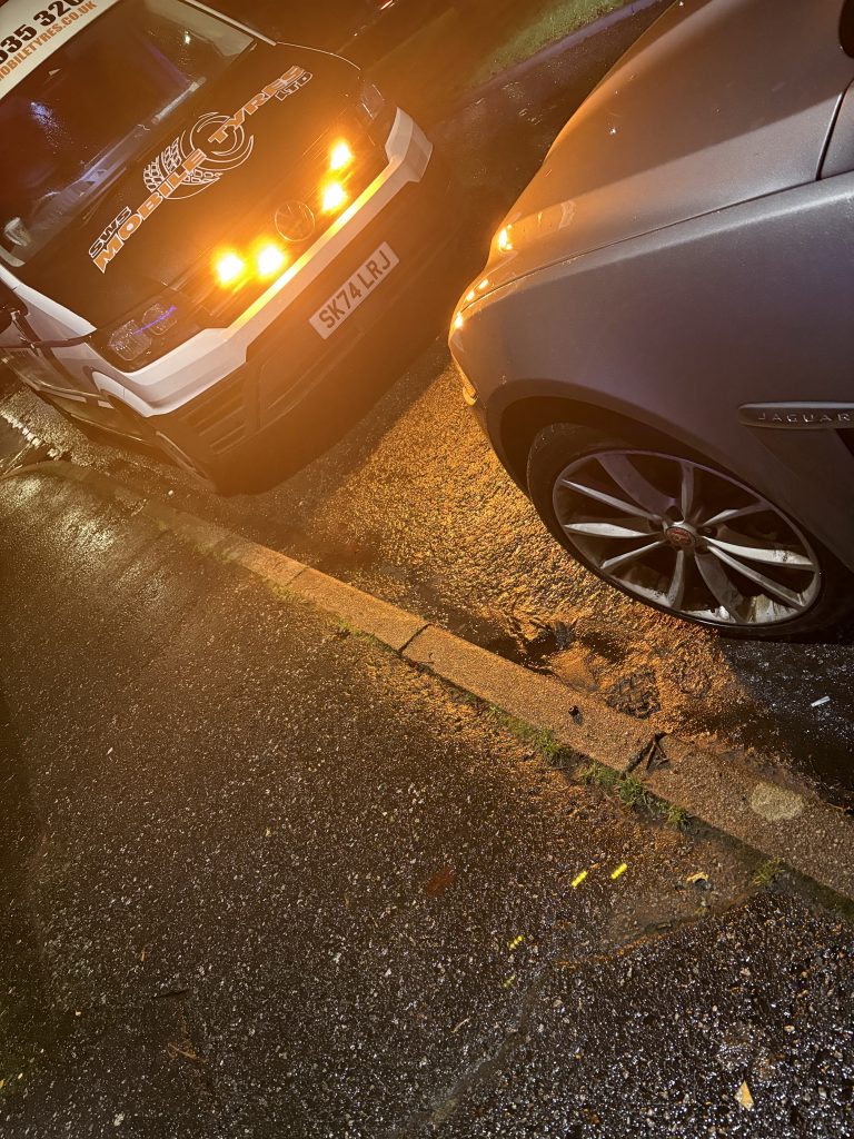 Roadside call-out with vehicle needing tyre help